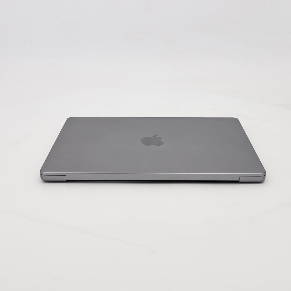 95新 Apple MacBook Pro 23年 14寸 M3（8+10核） 8G RAM 512G SSD 深空灰色
