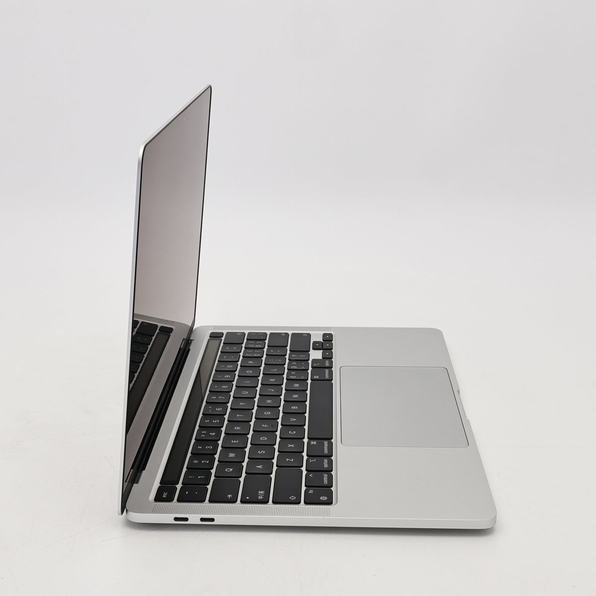 95新 Apple MacBook Pro 22年 13寸 M2（8+10核） 8G RAM 512G SSD 銀色