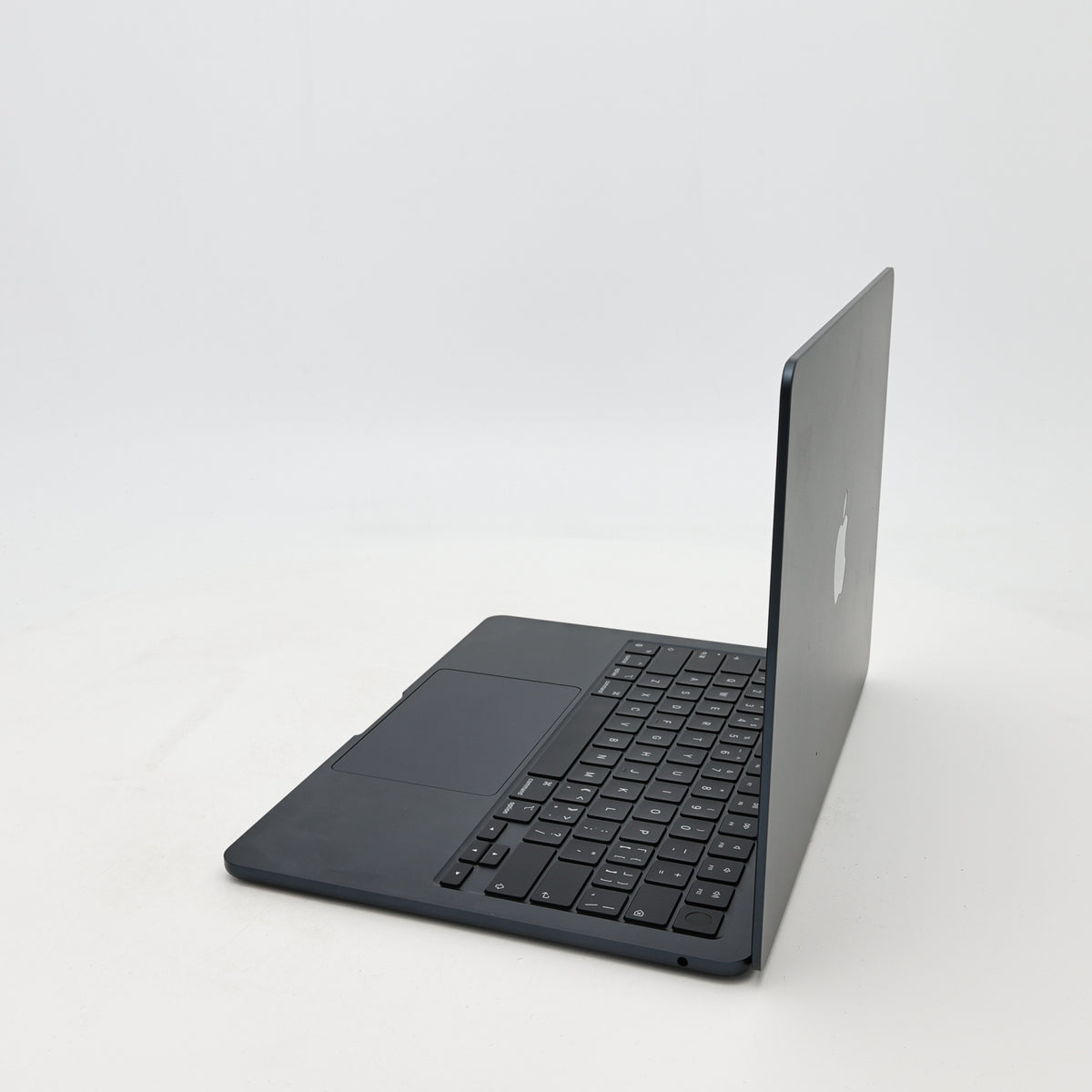 99新 Apple MacBook Air 24年 13寸 M3（8+8核） 8G RAM 256G SSD 午夜色
