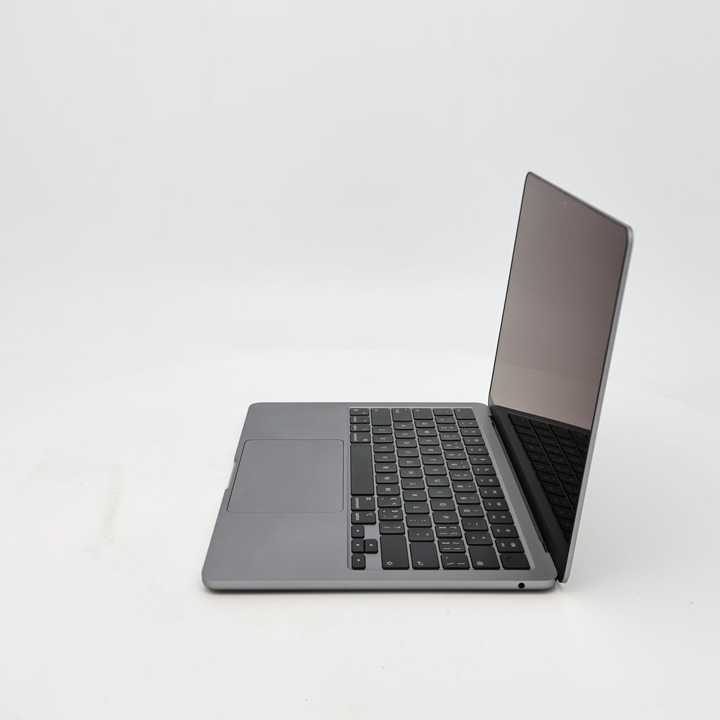 95新 Apple MacBook Air 24年 13寸 M3（8+8核） 8G RAM 256G SSD 深空灰色