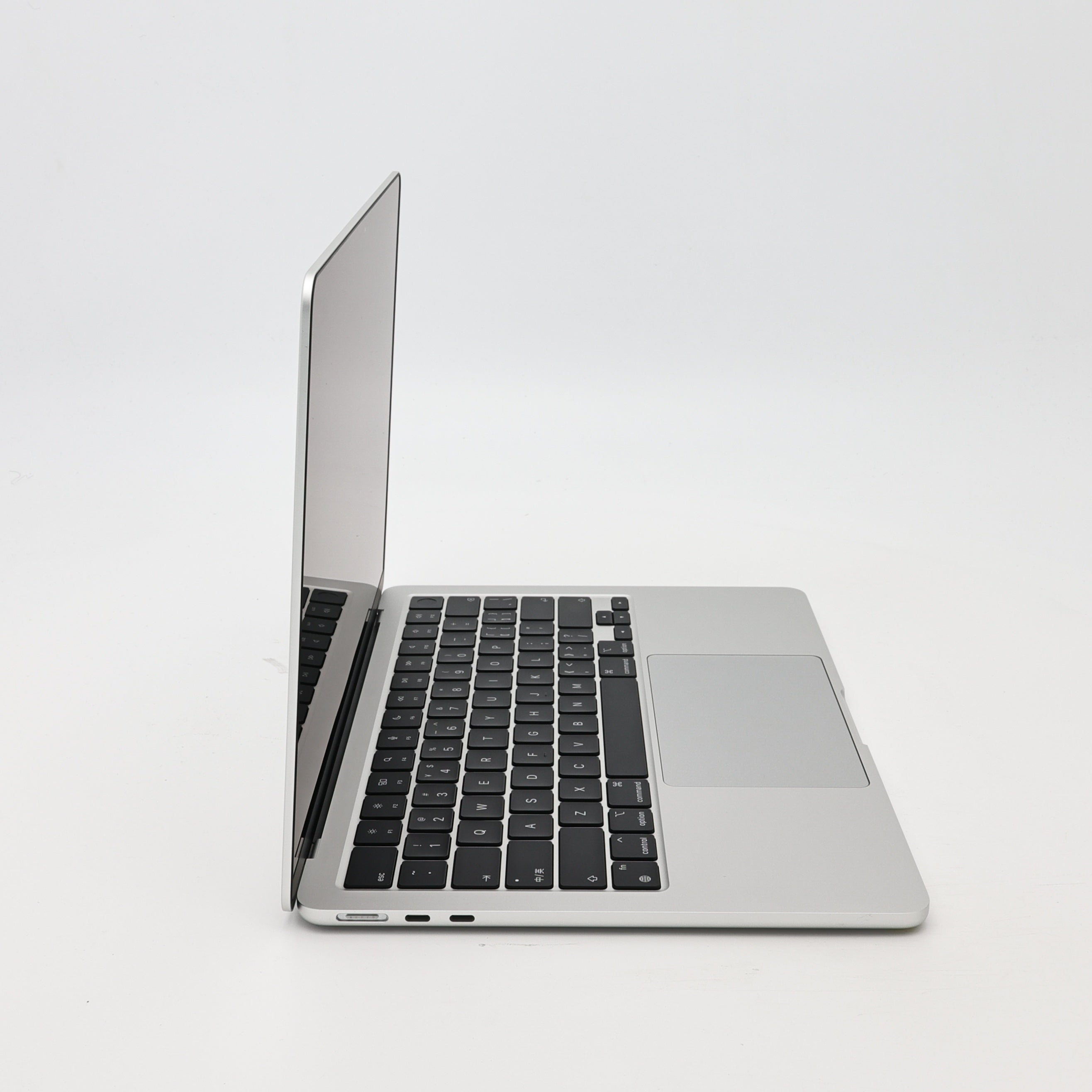 95新 Apple MacBook Air 22年 13寸 M2（8+10核） 8G RAM 512G SSD 銀色