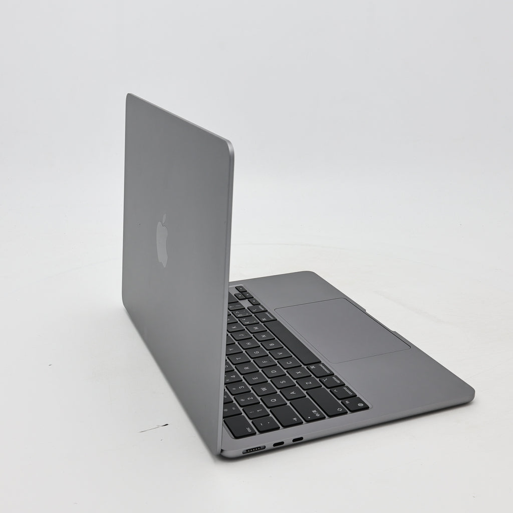 99新 Apple MacBook Air 22年 13寸 M2（8+8核） 8G RAM 256G SSD 深空灰色