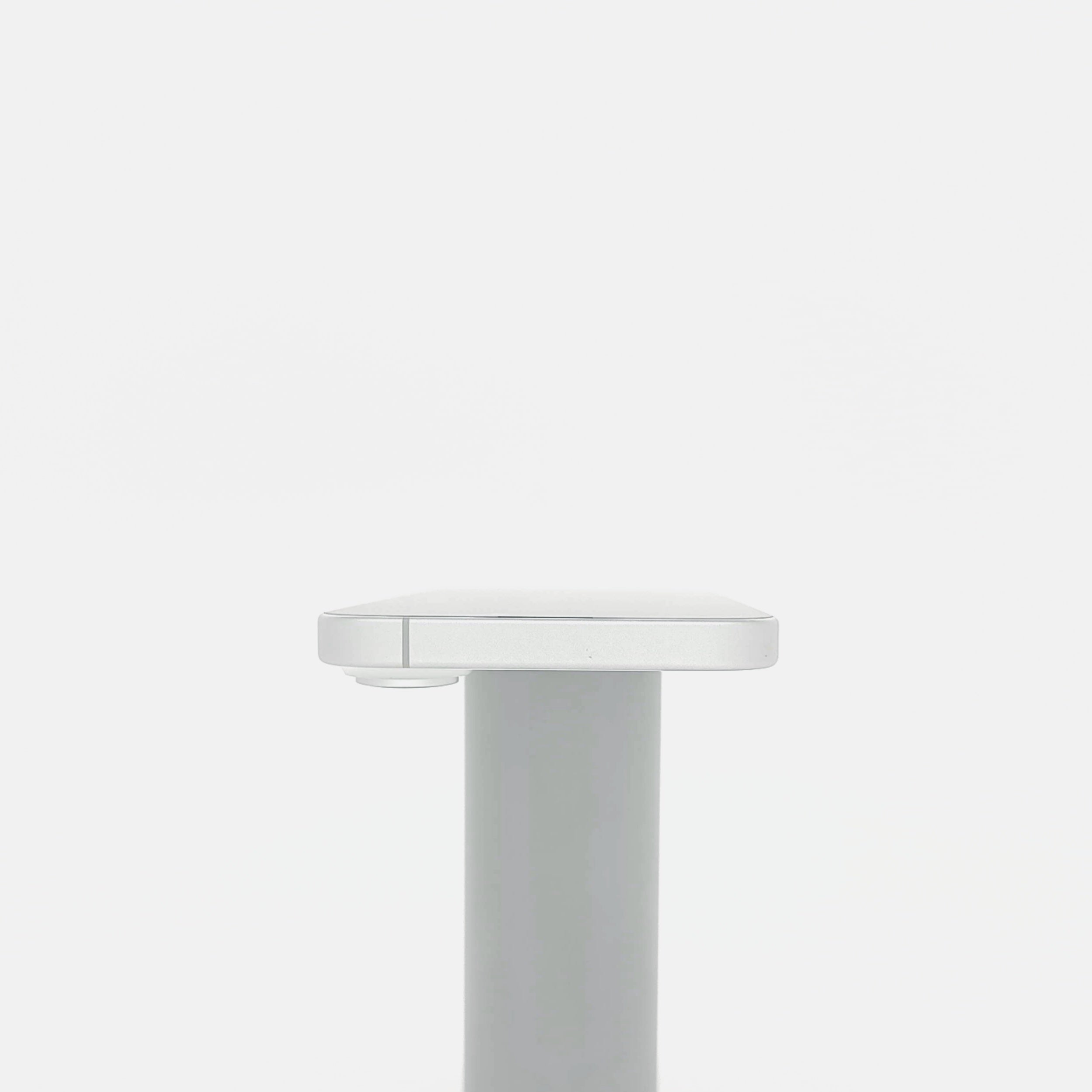 95新 Apple iPhone 16 128G 白色 中國大陸版