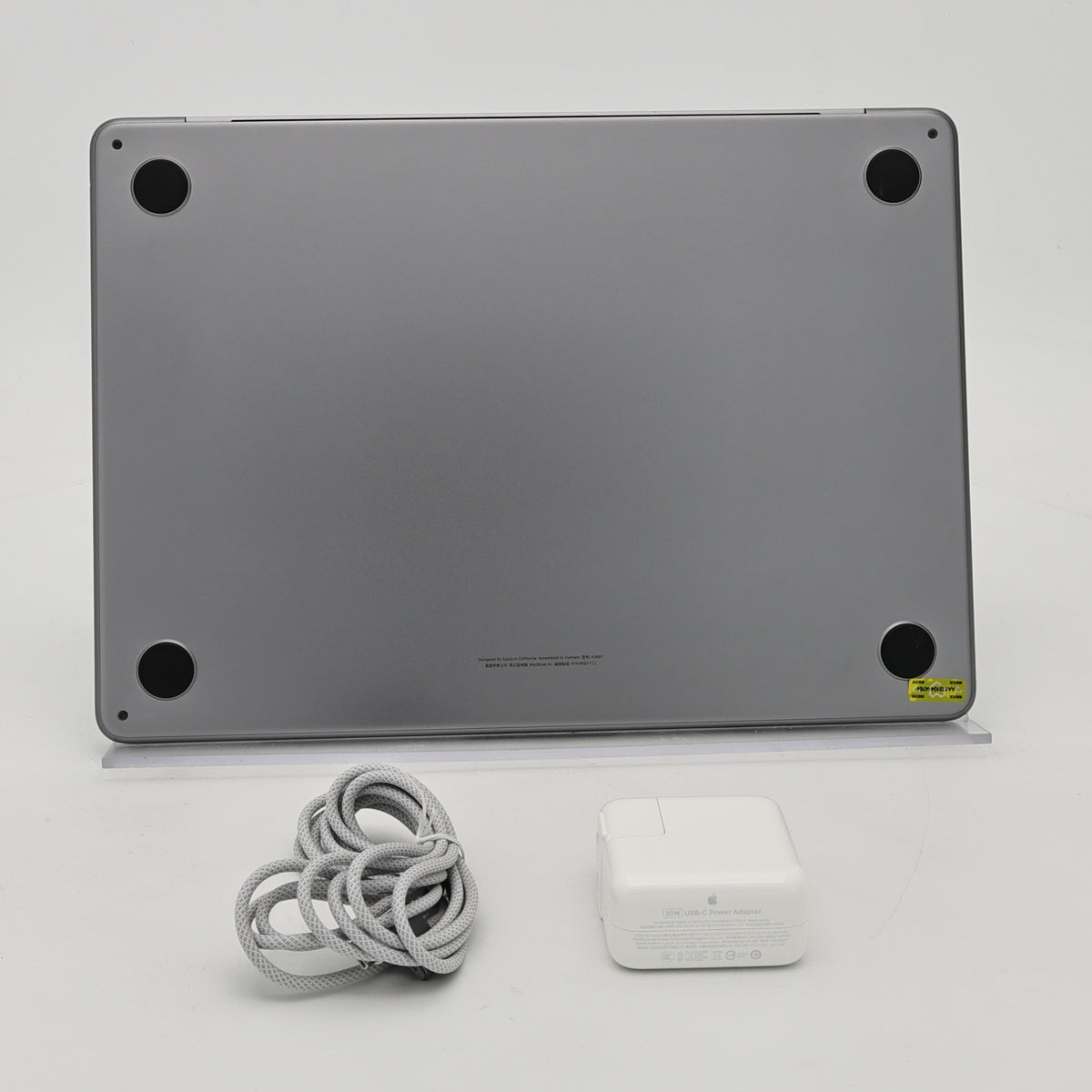 99新 Apple MacBook Air 22年 13寸 M2（8+8核） 16G RAM 256G SSD 深空灰色