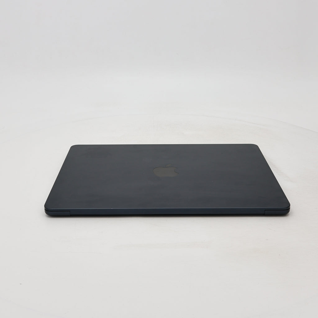 95新 Apple MacBook Air 22年 13寸 M2（8+8核） 8G RAM 256G SSD 午夜色
