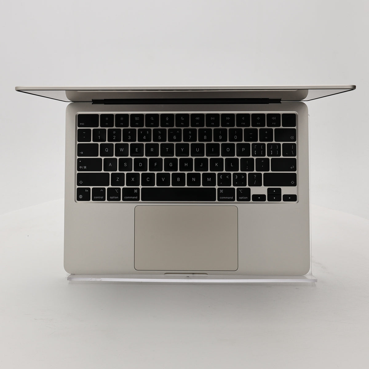 95新 Apple MacBook Air 22年 13寸 M2（8+8核） 16G RAM 256G SSD 星光色
