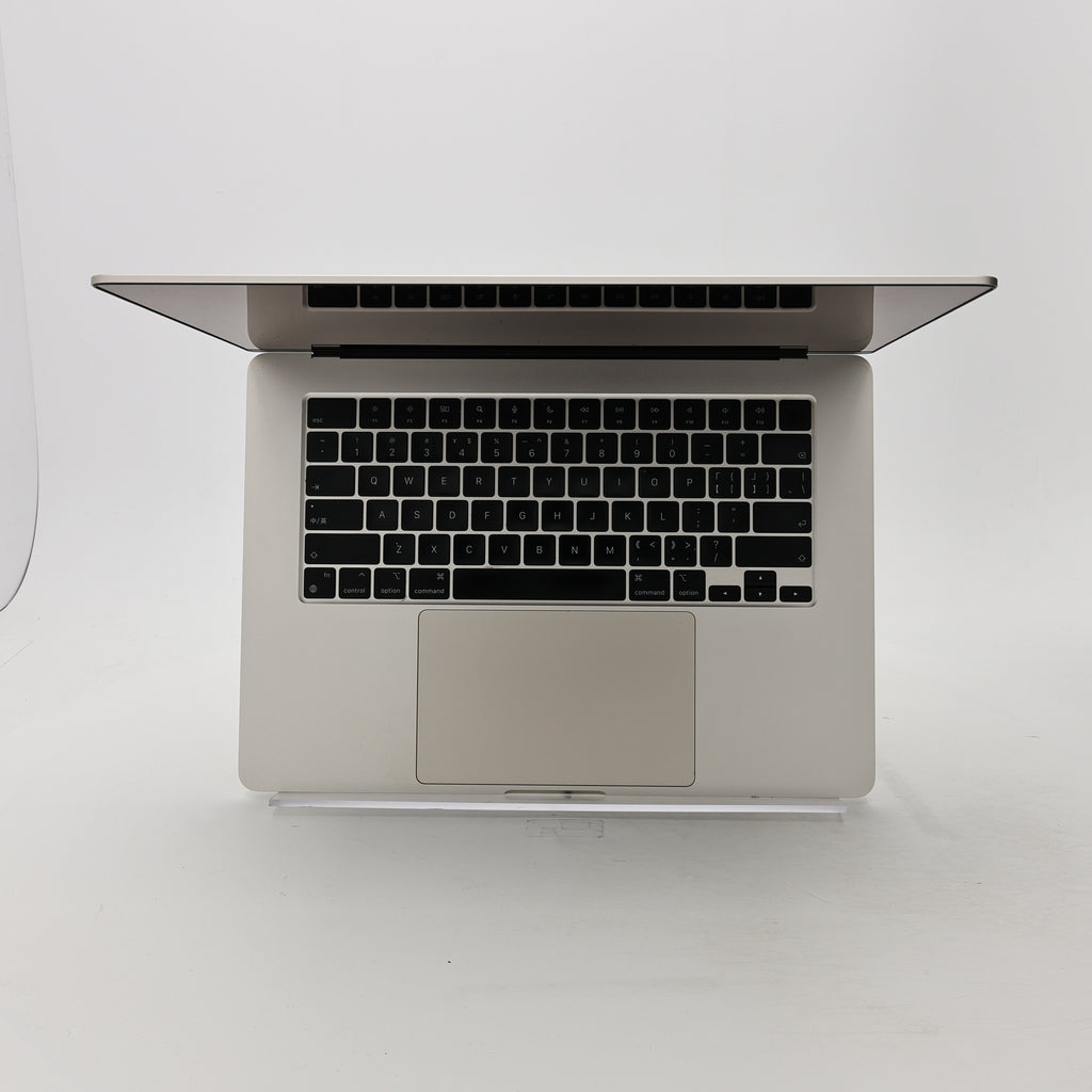 95新 Apple MacBook Air 24年 15寸 M3（8+10核） 8G RAM 256G SSD 銀色