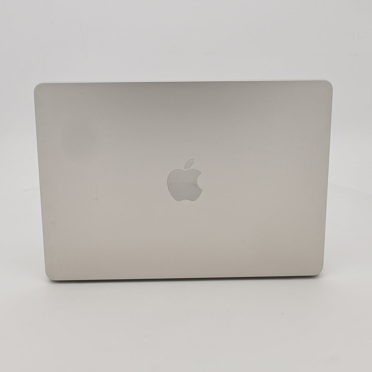 95新 Apple MacBook Air 22年 13寸 M2（8+8核） 8G RAM 256G SSD 星光色