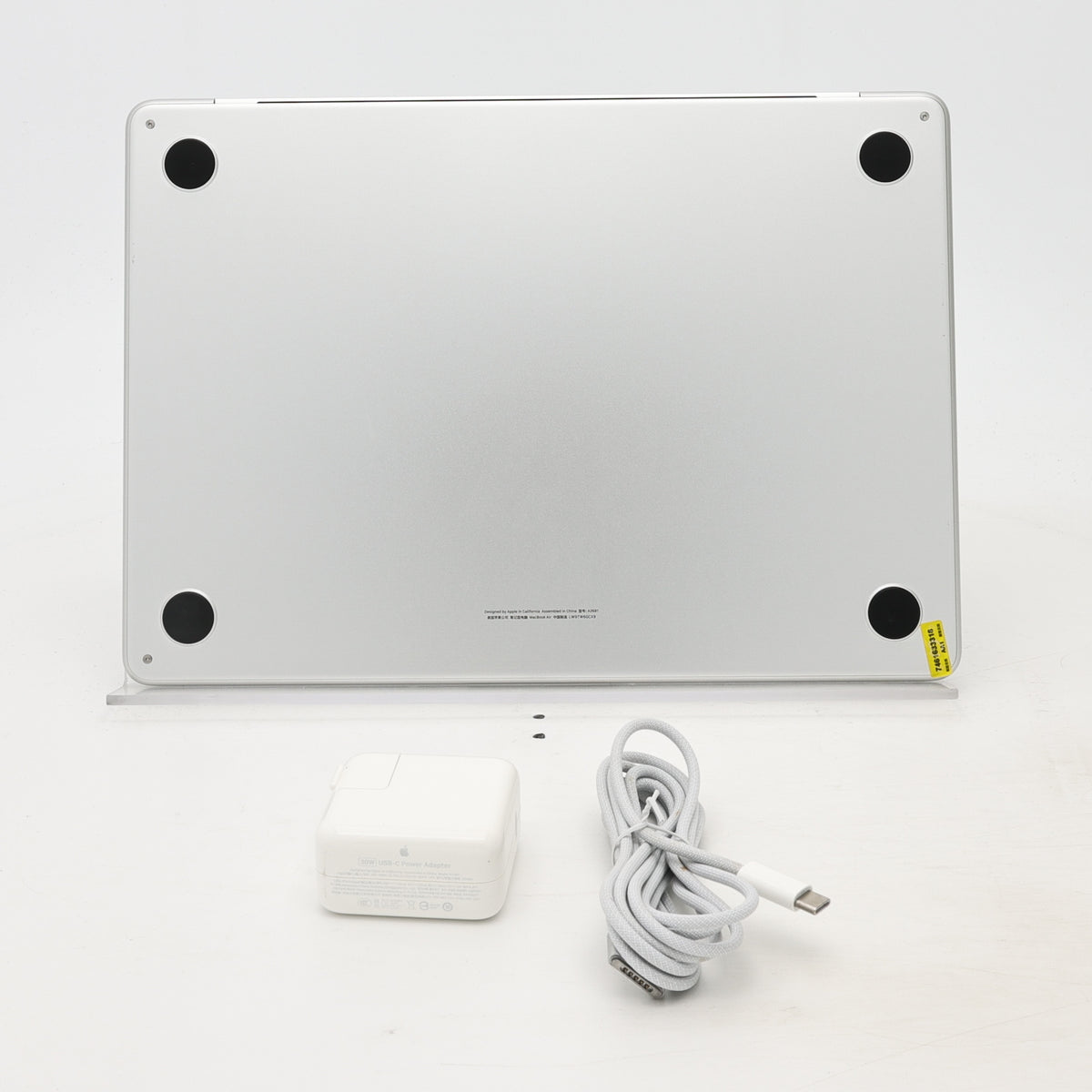 99新 Apple MacBook Air 22年 13寸 M2（8+8核） 8G RAM 256G SSD 銀色