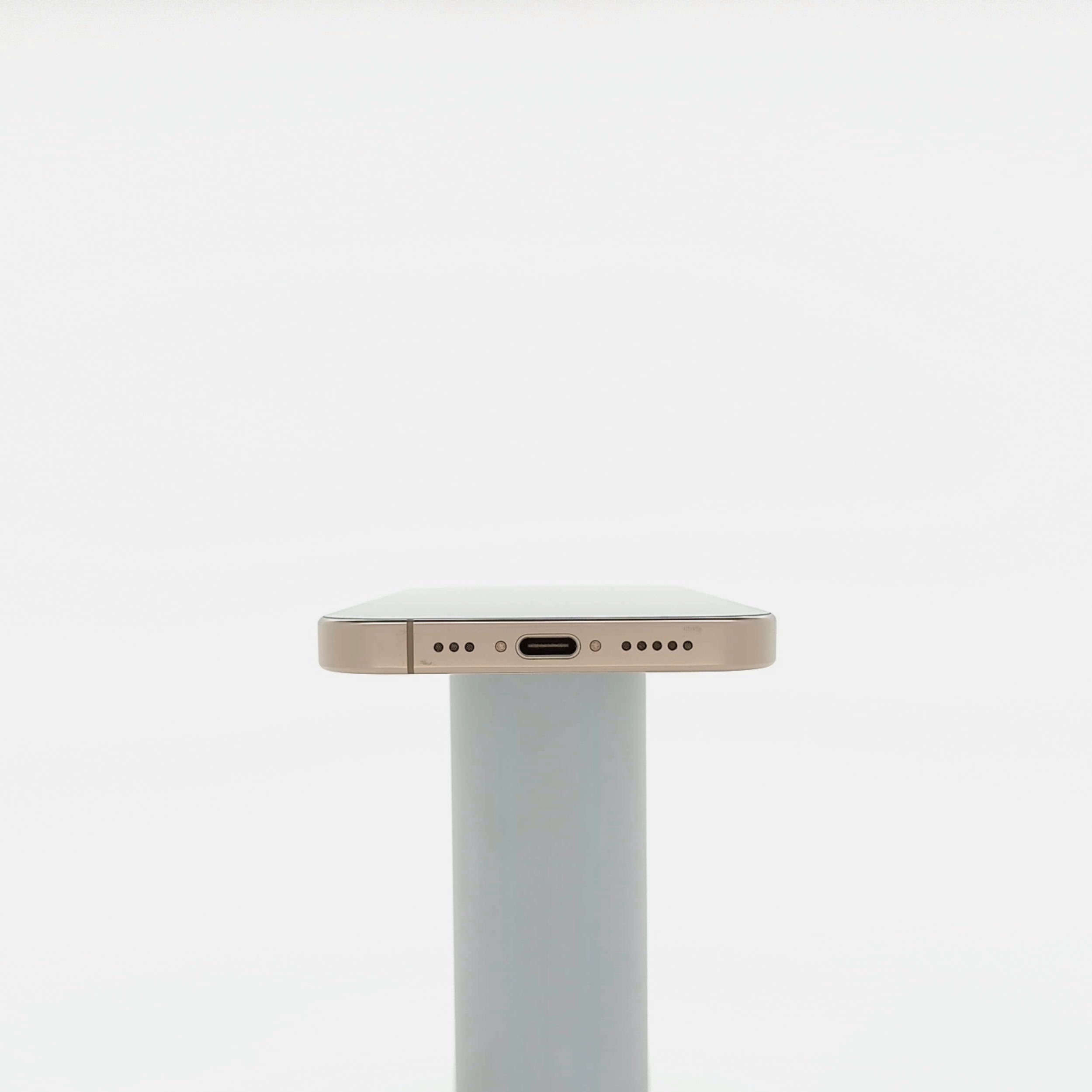 95新 Apple iPhone 16 Pro 128G 沙漠色鈦金屬 中國大陸版