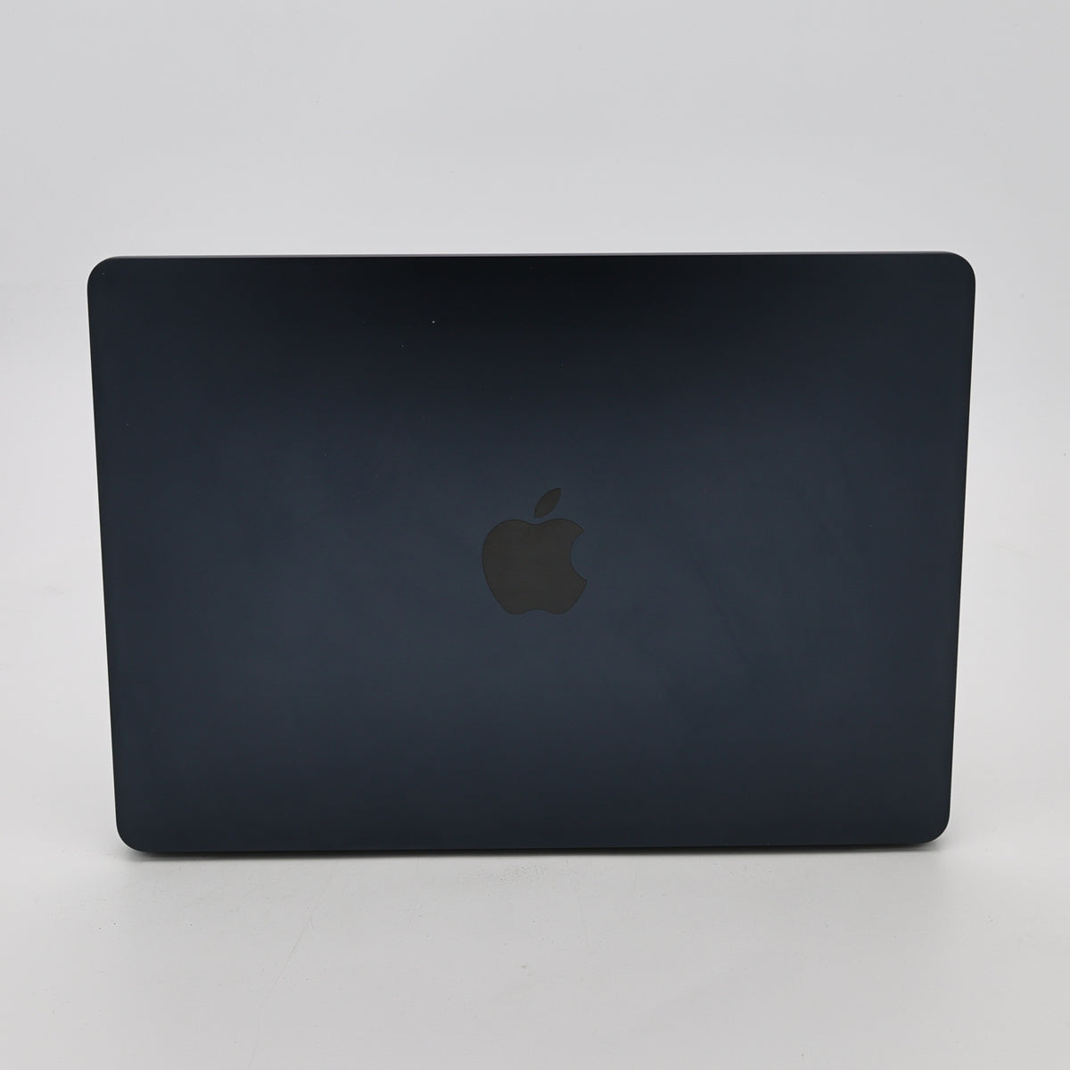95新 Apple MacBook Air 22年 13寸 M2（8+8核） 8G RAM 256G SSD 午夜色
