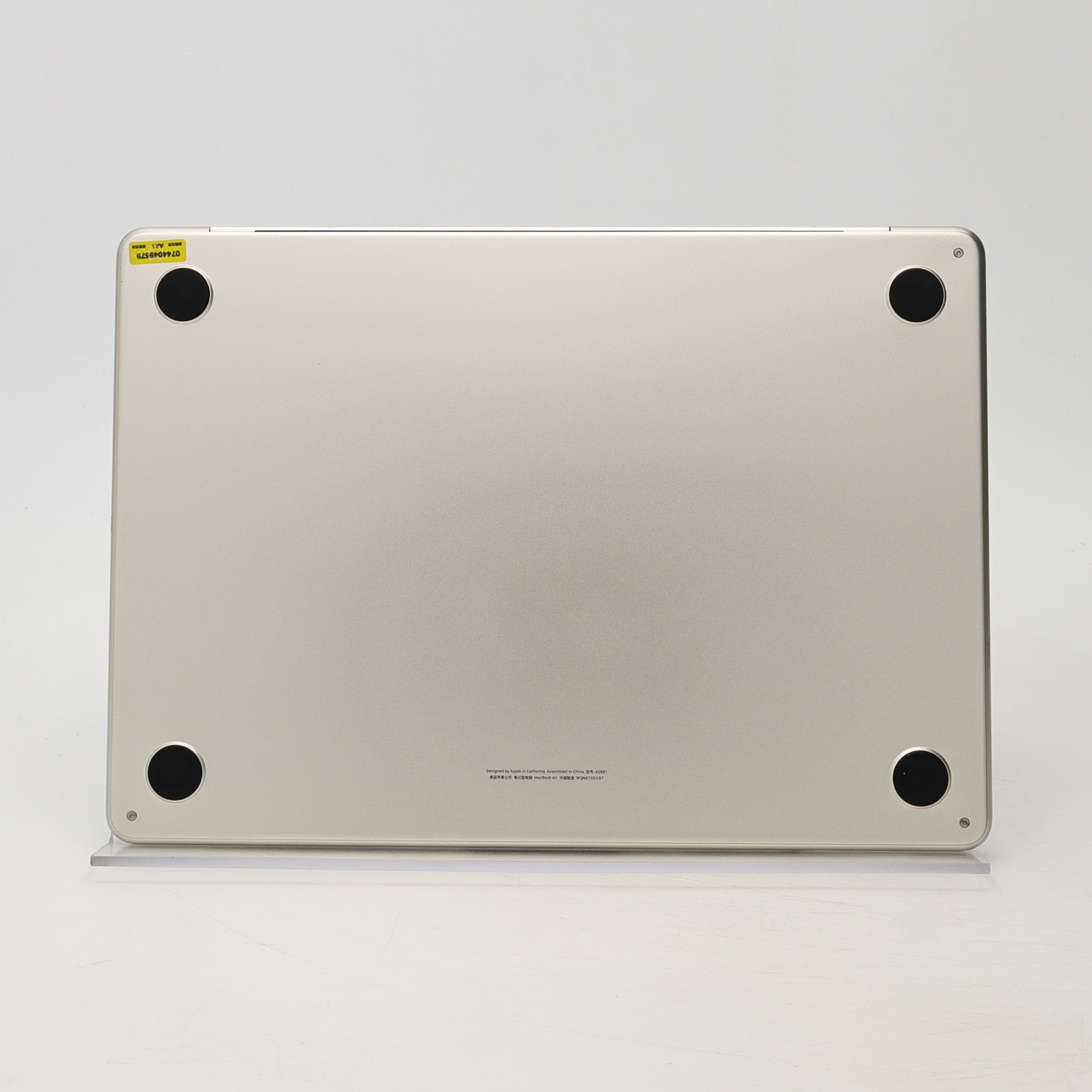 95新 Apple MacBook Air 22年 13寸 M2（8+8核） 8G RAM 256G SSD 星光色