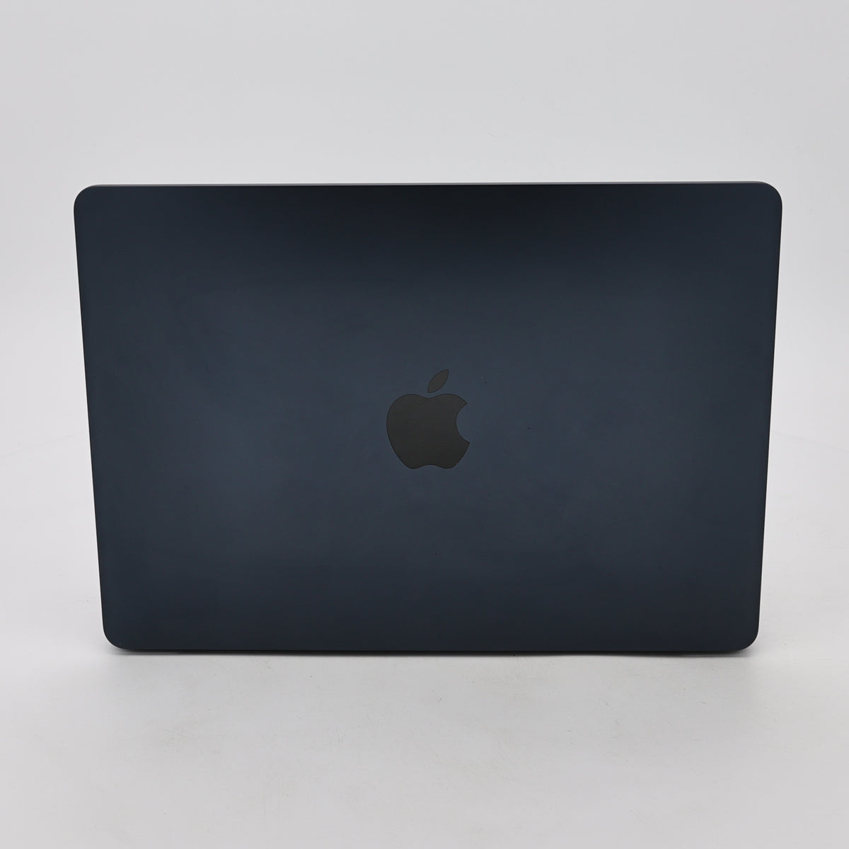95新 Apple MacBook Air 22年 13寸 M2（8+8核） 16G RAM 256G SSD 午夜色