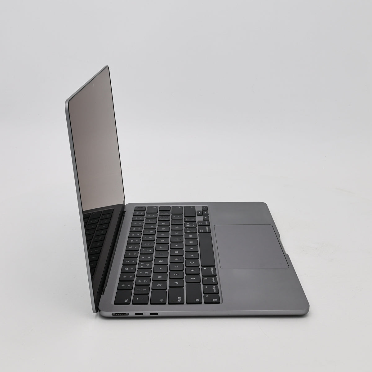 95新 Apple MacBook Air 22年 13寸 M2（8+8核） 8G RAM 256G SSD 深空灰色