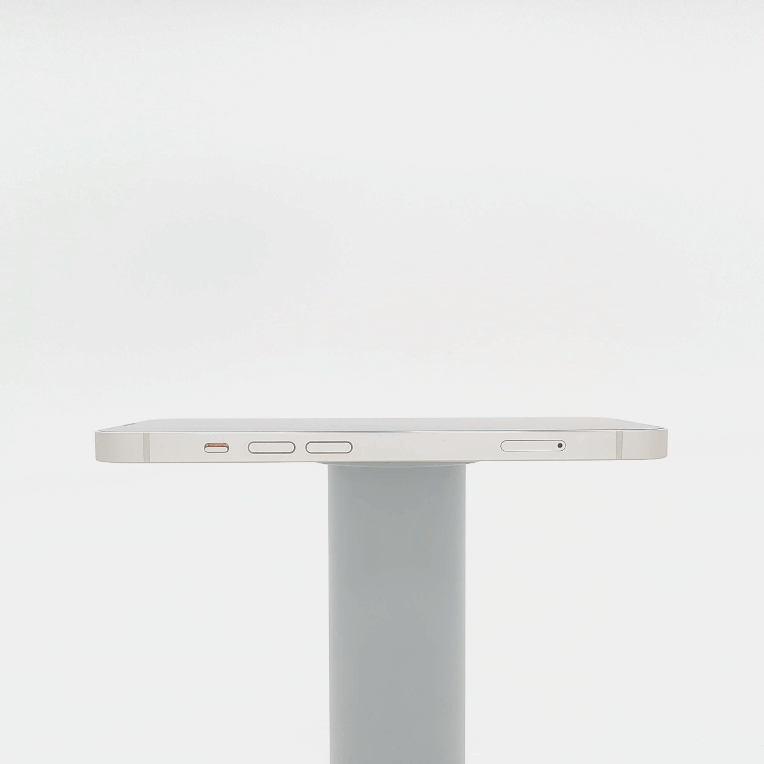 95新 Apple iPhone 13 128G 星光色 中國大陸版