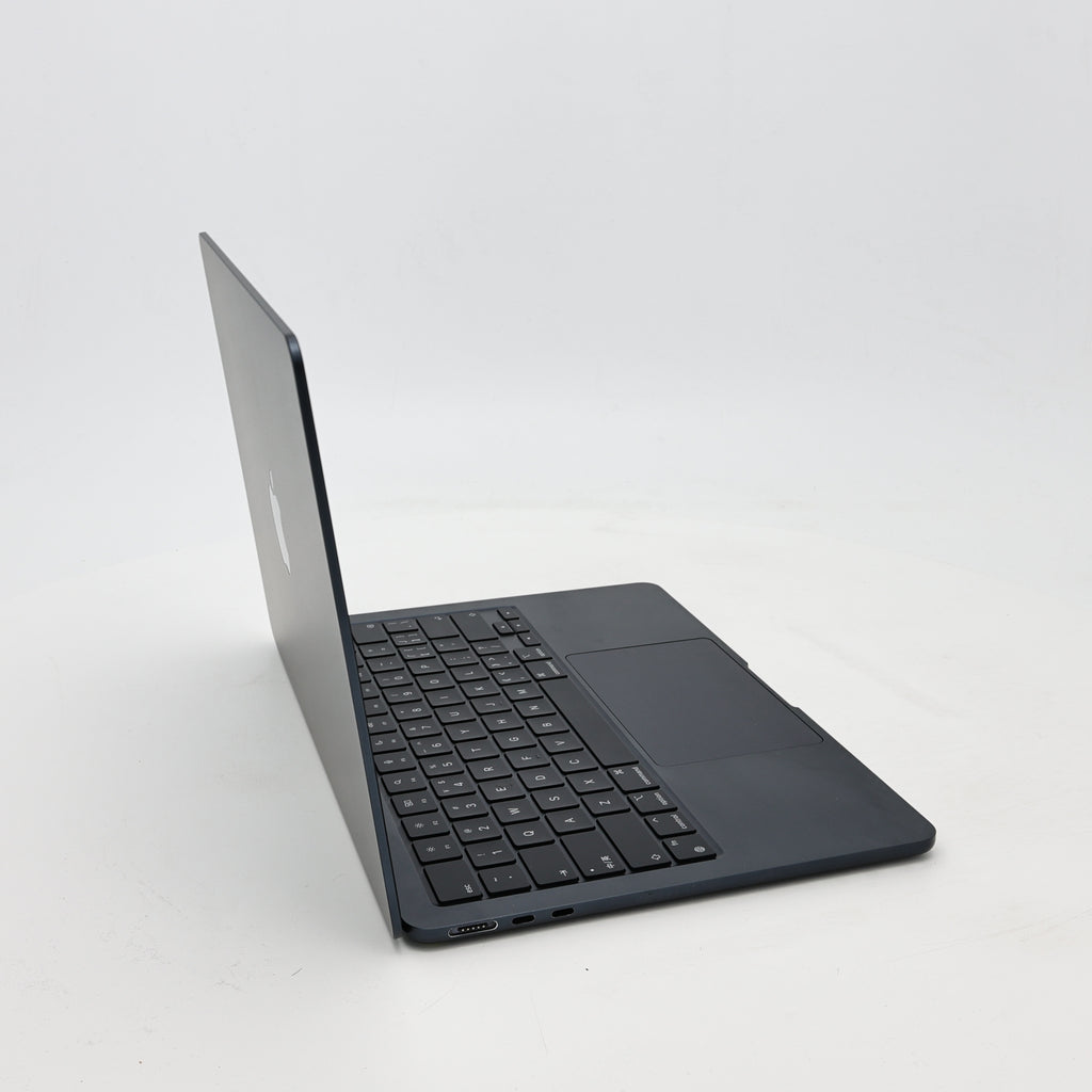 95新 Apple MacBook Air 22年 13寸 M2（8+10核） 8G RAM 512G SSD 午夜色