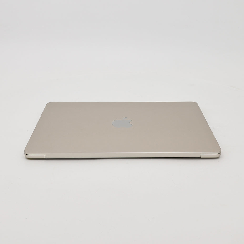 95新 Apple MacBook Air 24年 13寸 M3（8+8核） 8G RAM 256G SSD 星光色