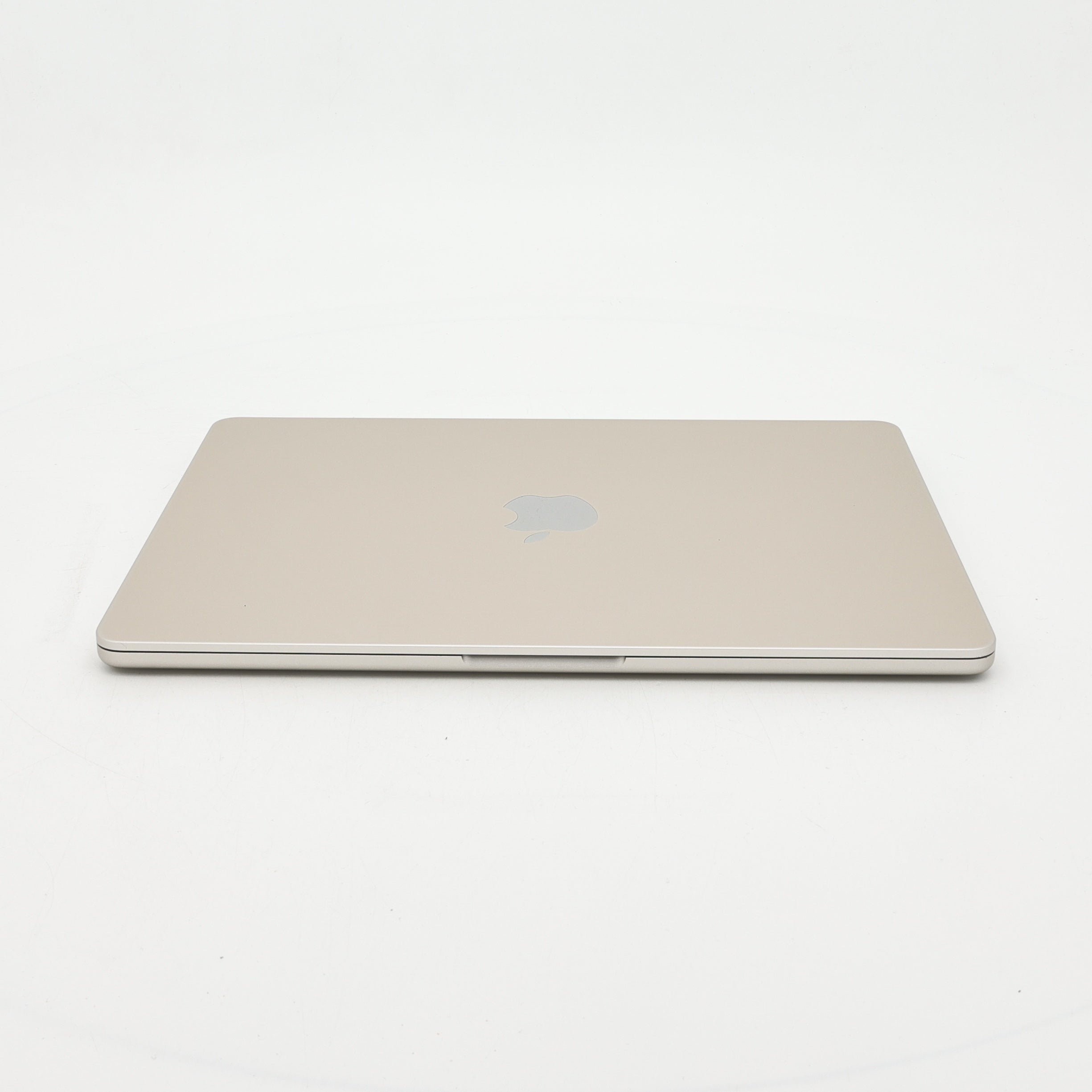 95新 Apple MacBook Air 22年 13寸 M2（8+10核） 8G RAM 512G SSD 星光色