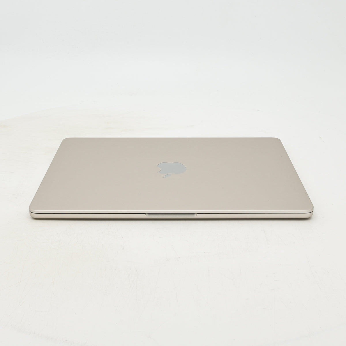 99新 Apple MacBook Air 22年 13寸 M2（8+10核） 8G RAM 512G SSD 星光色