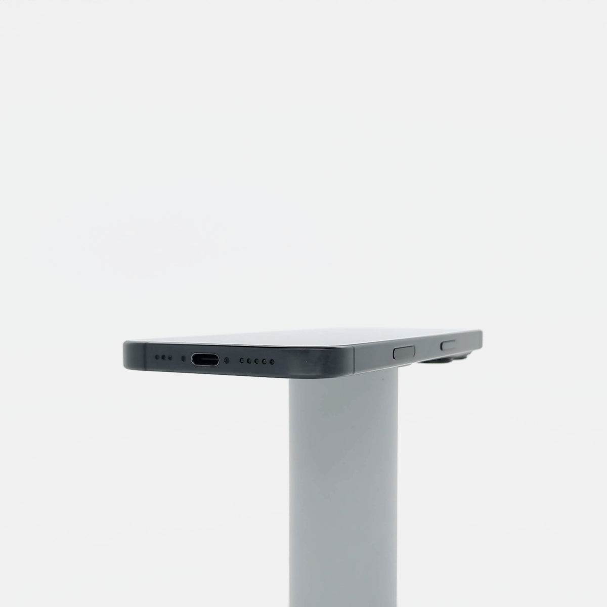 95新 Apple iPhone 16 Pro 128G 黑色鈦金屬 中國大陸版
