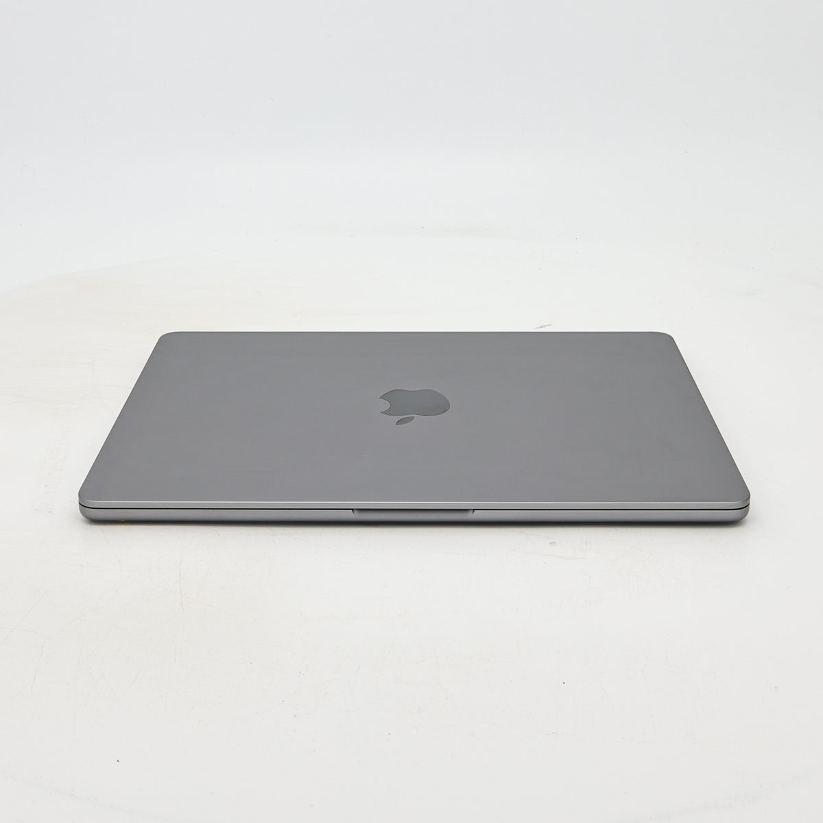 95新 Apple MacBook Air 22年 13寸 M2（8+8核） 8G RAM 256G SSD 深空灰色