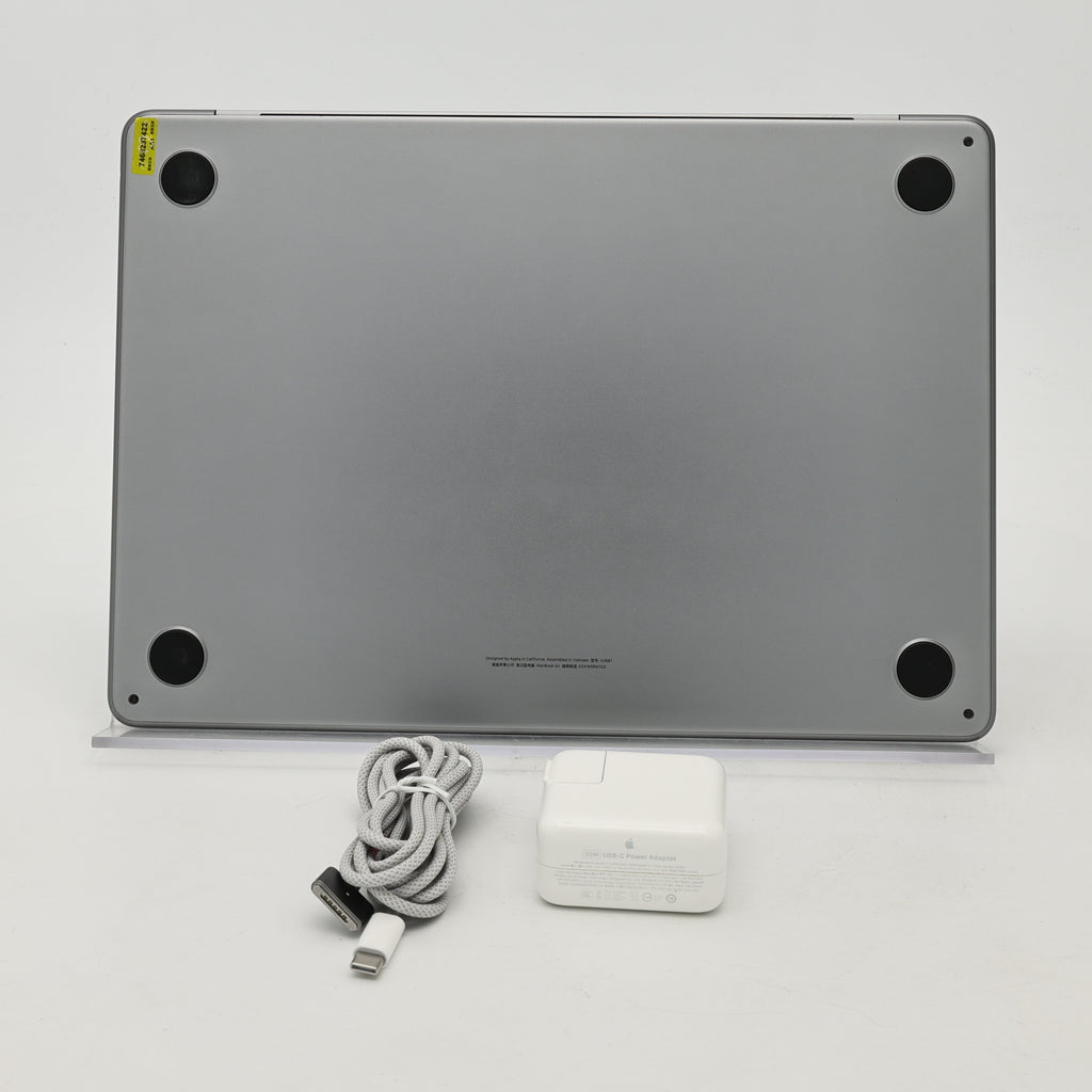 95新 Apple MacBook Air 22年 13寸 M2（8+10核） 16G RAM 256G SSD 深空灰色