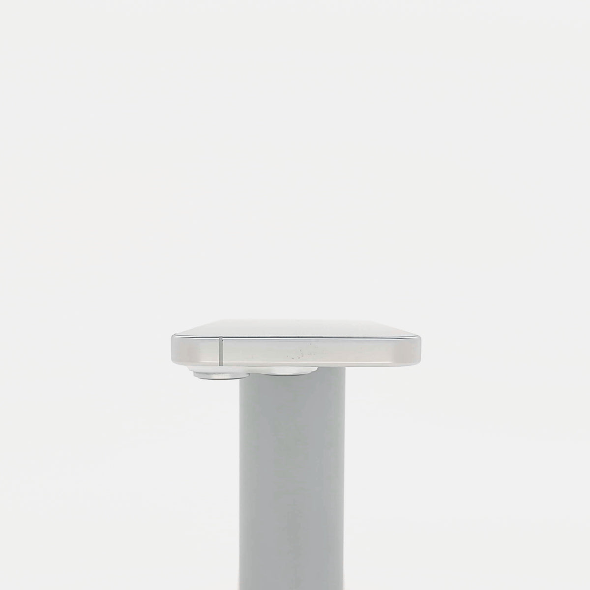 95新 Apple iPhone 16 Pro 128G 白色鈦金屬 中國大陸版