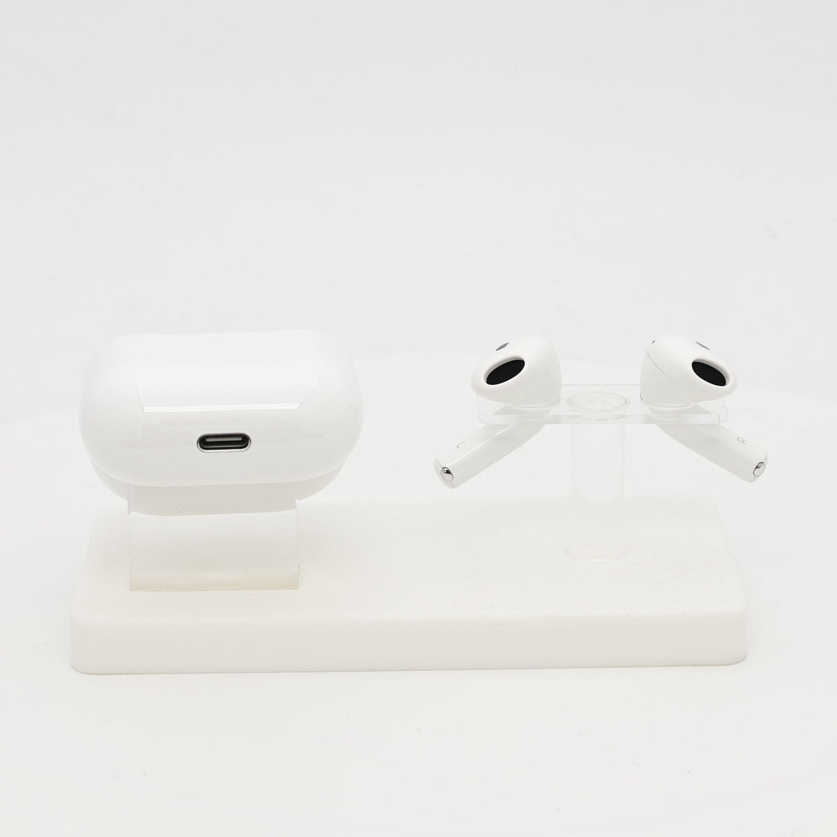 99新 Apple AirPods 4 (不支持主動降噪) 白色