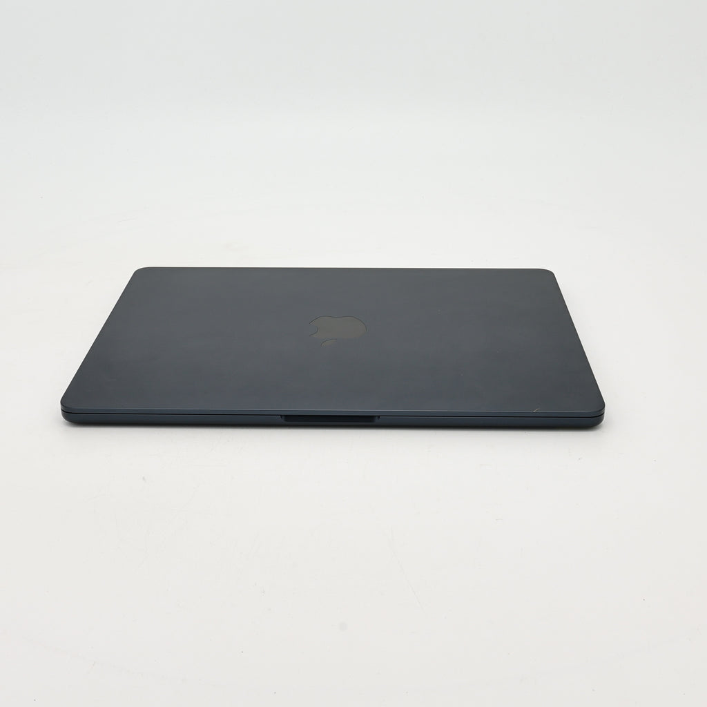 95新 Apple MacBook Air 22年 13寸 M2（8+8核） 16G RAM 256G SSD 深空灰色
