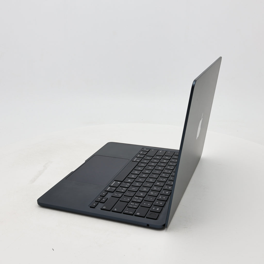 95新 Apple MacBook Air 22年 13寸 M2（8+8核） 8G RAM 256G SSD 午夜色