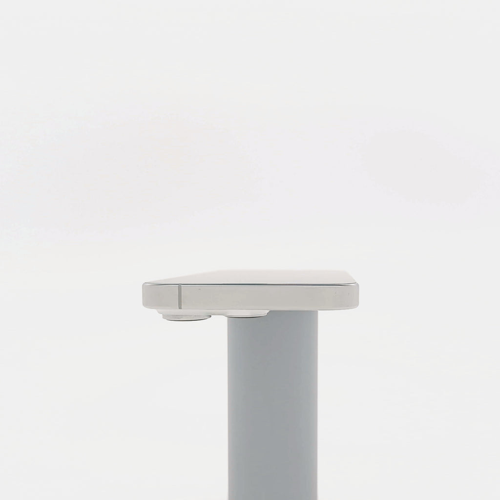 95新 Apple iPhone 16 Pro 128G 白色鈦金屬 中國大陸版