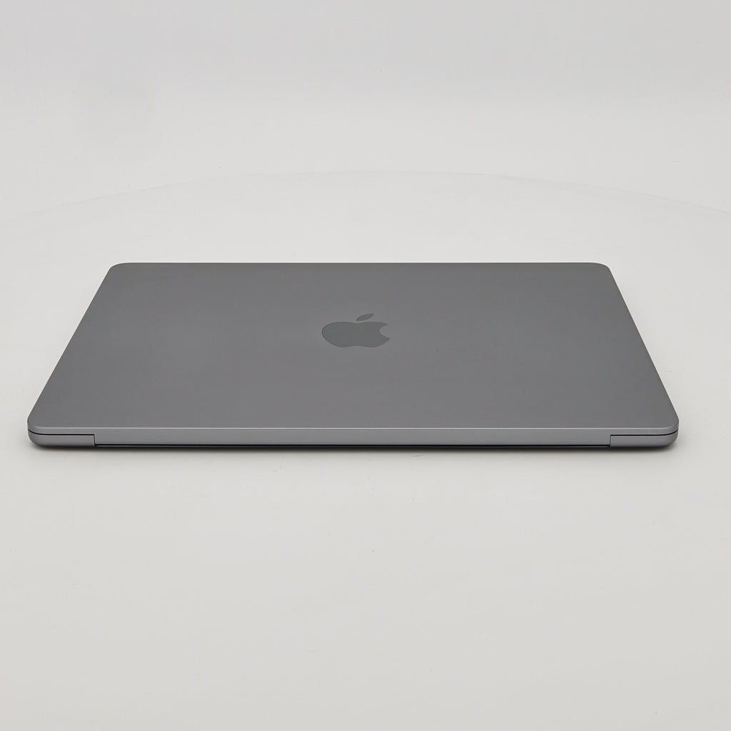 95新 Apple MacBook Air 22年 13寸 M2（8+8核） 8G RAM 256G SSD 深空灰色