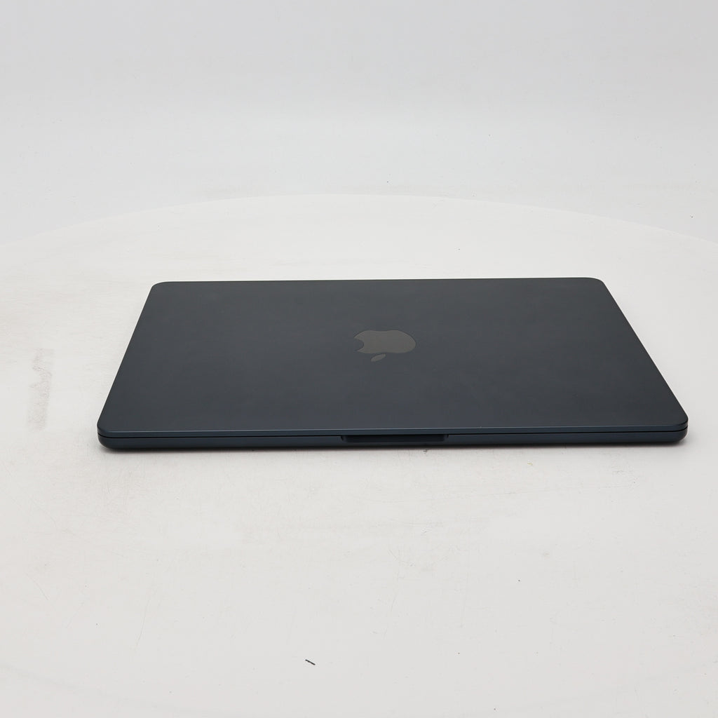 95新 Apple MacBook Air 22年 13寸 M2（8+8核） 8G RAM 256G SSD 午夜色
