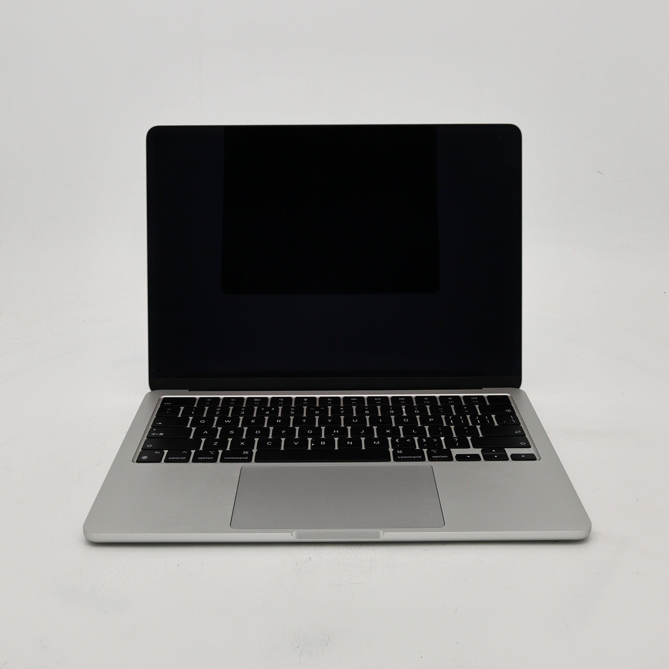 95新 Apple MacBook Air 22年 13寸 M2（8+8核） 8G RAM 256G SSD 銀色