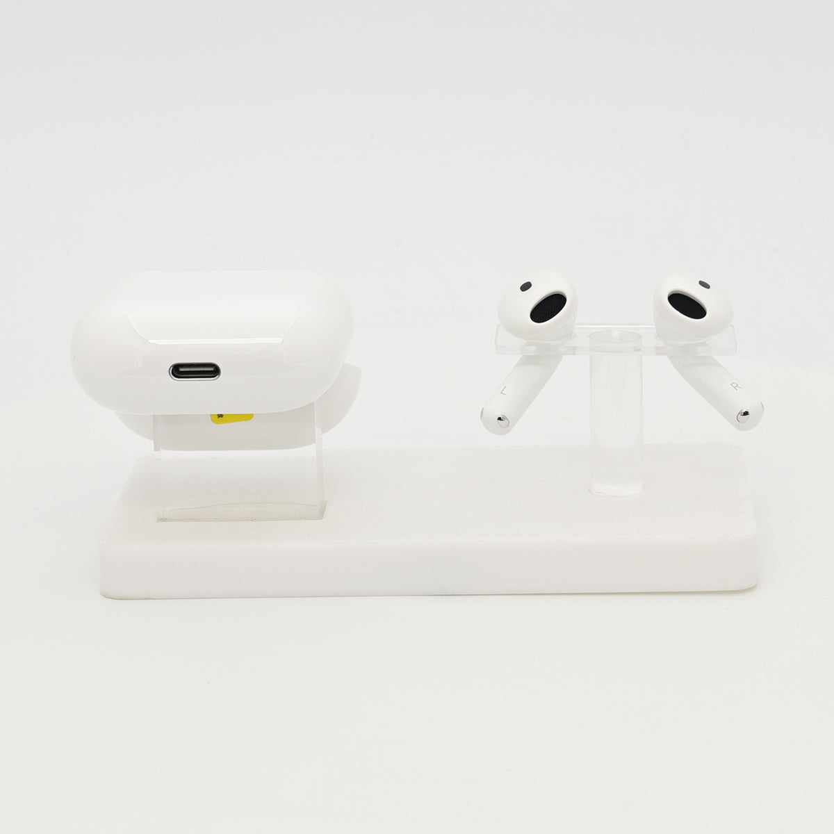 99新 Apple AirPods 5 白色