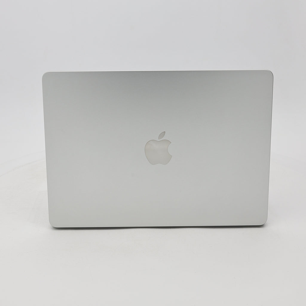 95新 Apple MacBook Air 22年 13寸 M2（8+10核） 8G RAM 512G SSD 銀色