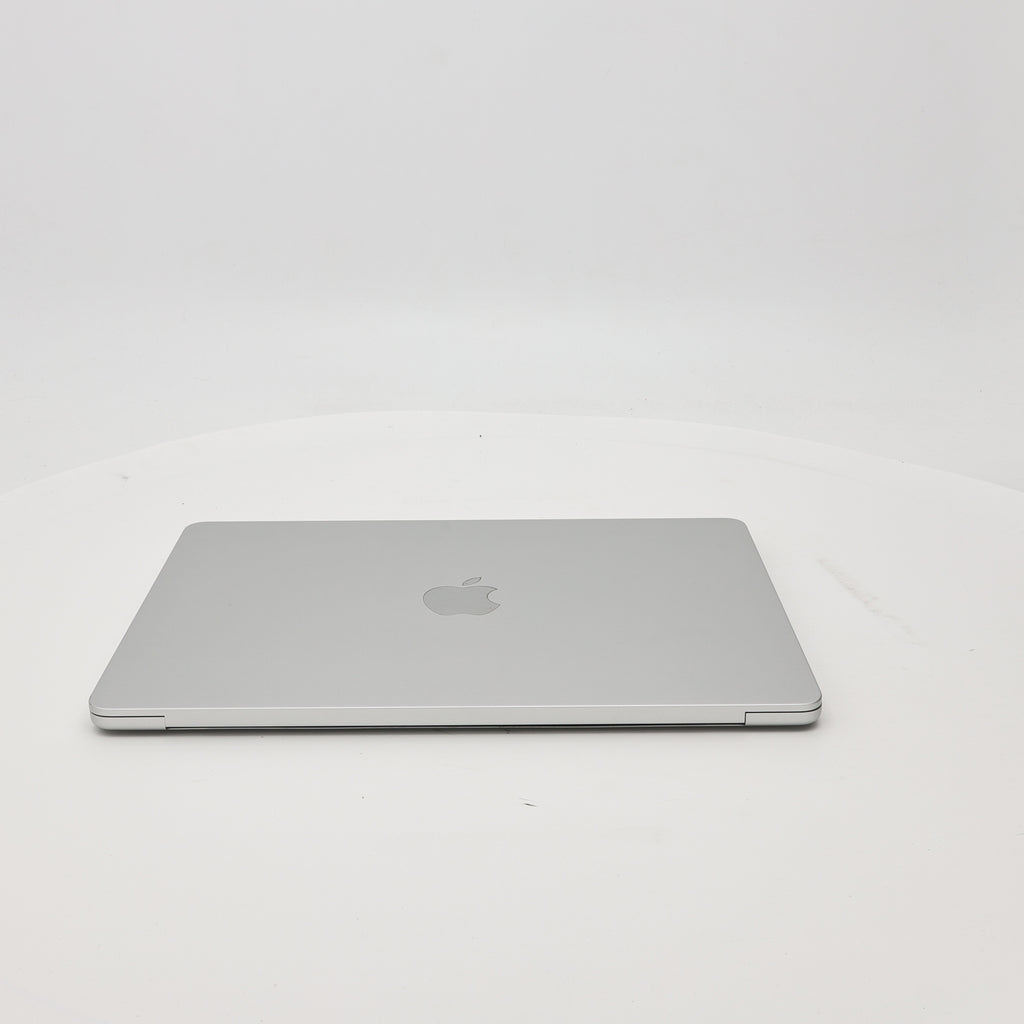 95新 Apple MacBook Air 22年 13寸 M2（8+8核） 8G RAM 256G SSD 銀色