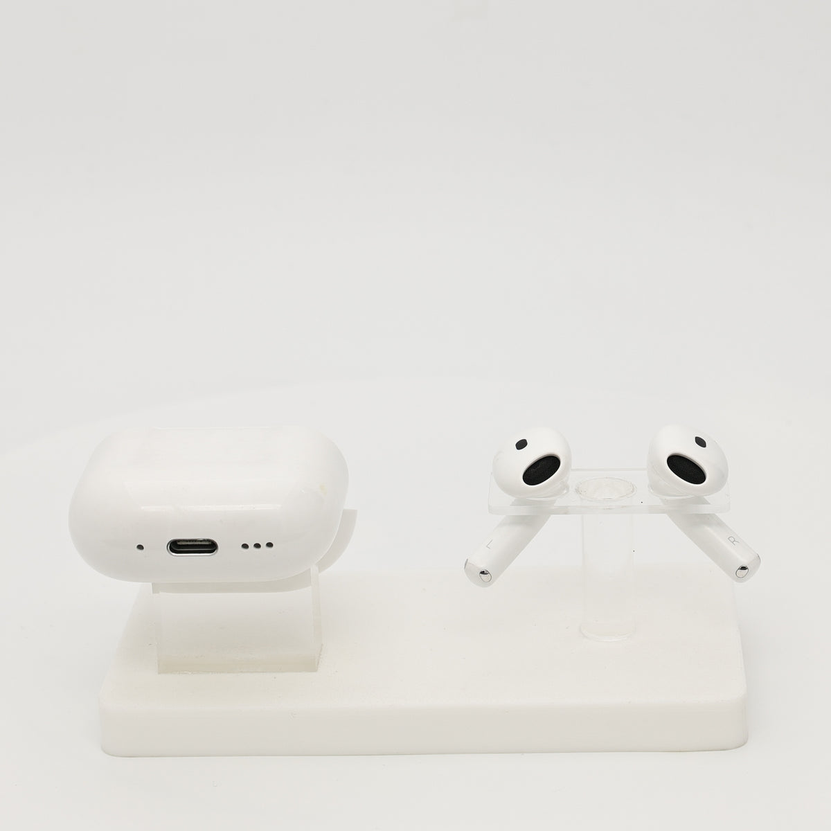 99新 Apple AirPods 4 (支持主動降噪) 白色