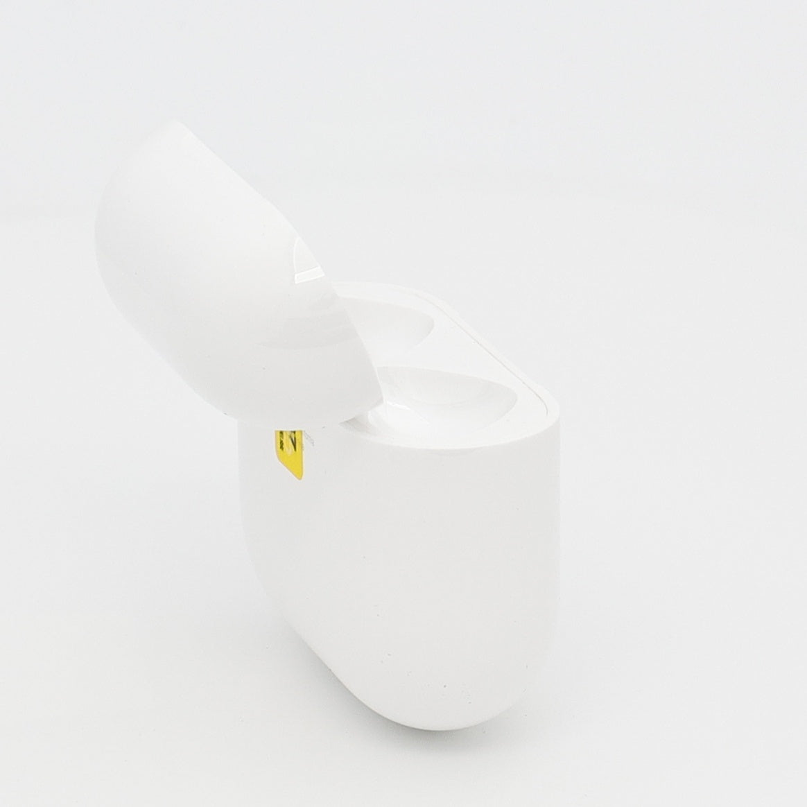 99新 Apple AirPods 4 (支持主動降噪) 充電倉 白色