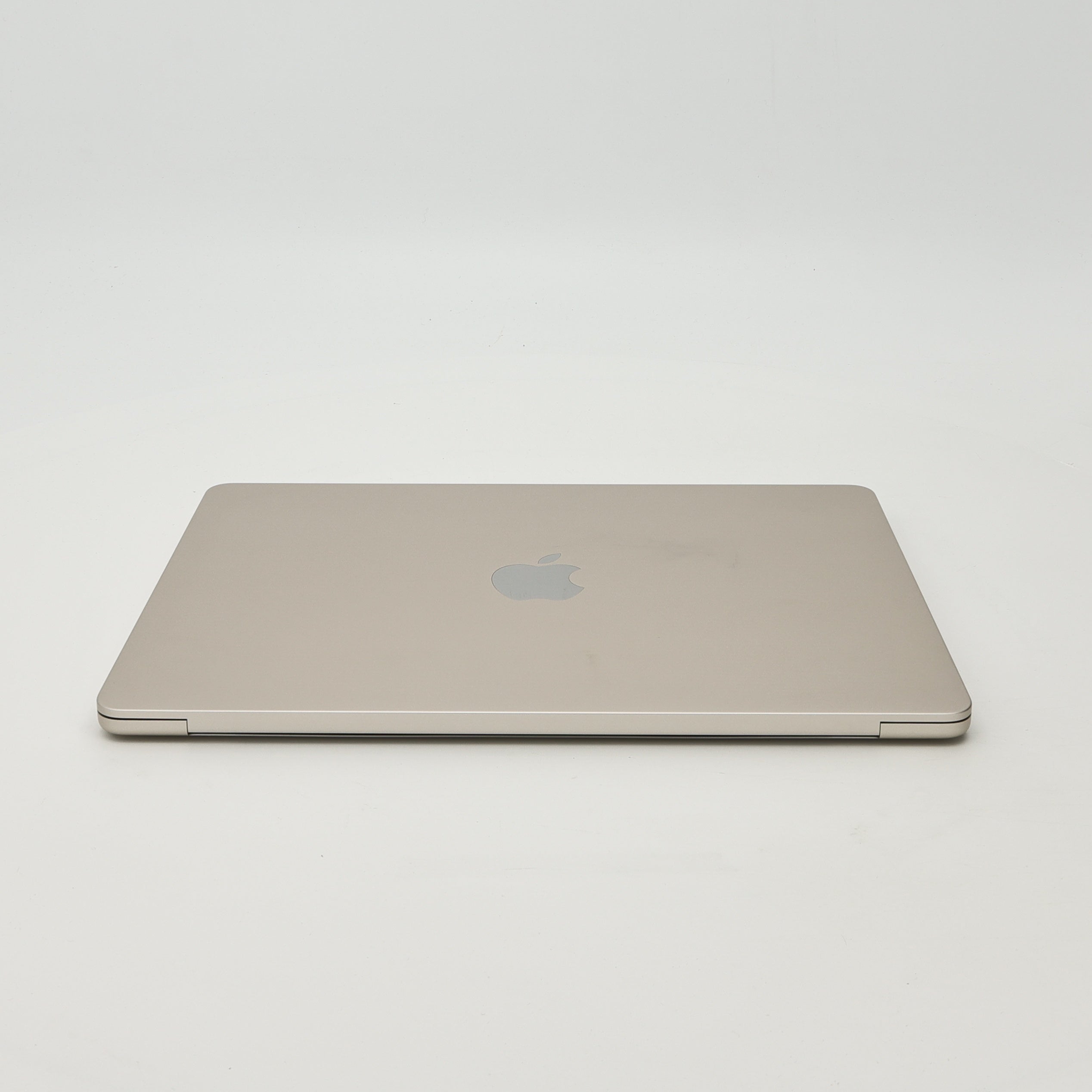95新 Apple MacBook Air 24年 13寸 M3（8+8核） 8G RAM 256G SSD 星光色