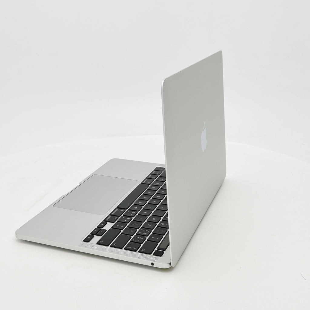 95新 Apple MacBook Pro 22年 13寸 M2（8+10核） 8G RAM 512G SSD 銀色