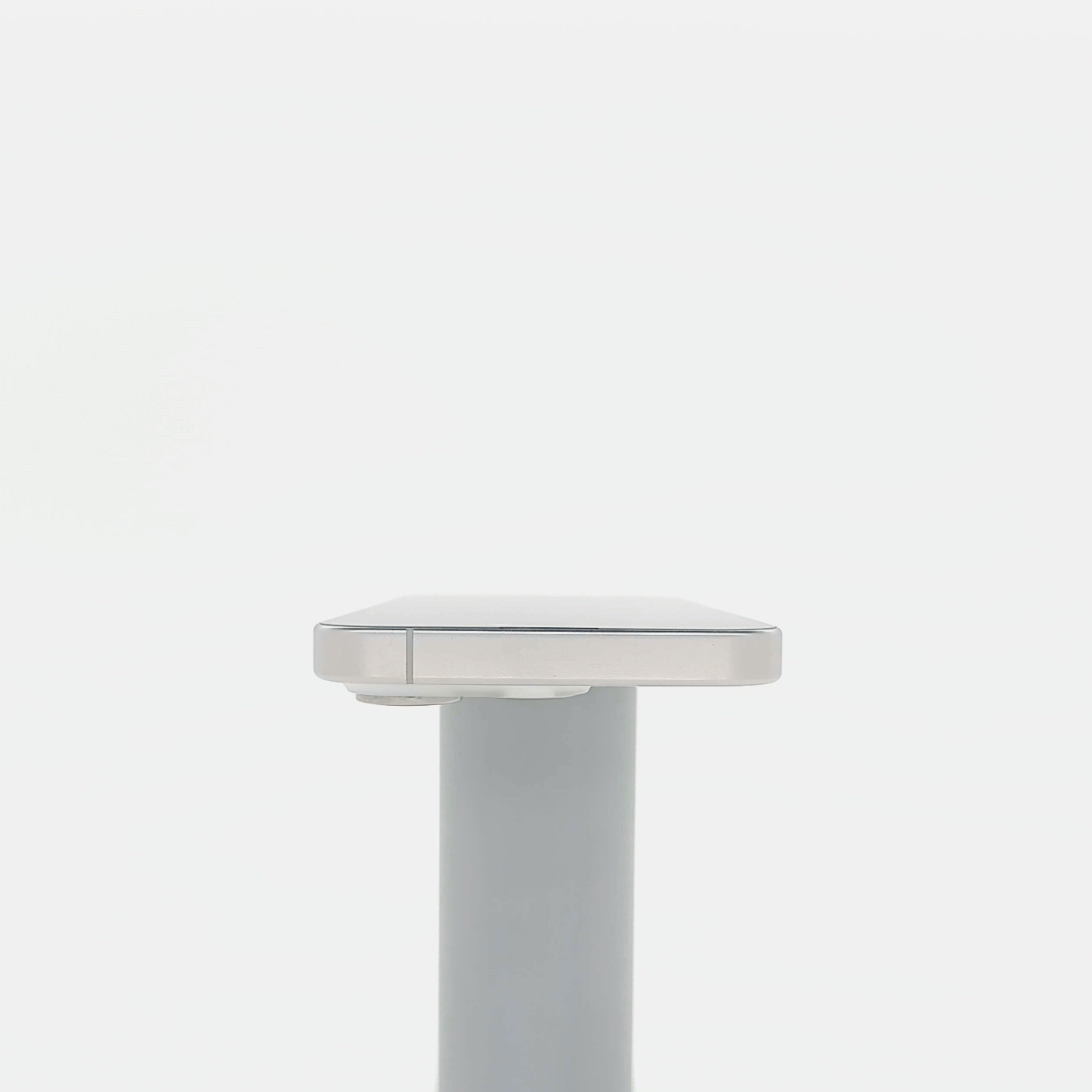 95新 Apple iPhone 15 Pro 128G 白色鈦金屬 中國大陸版