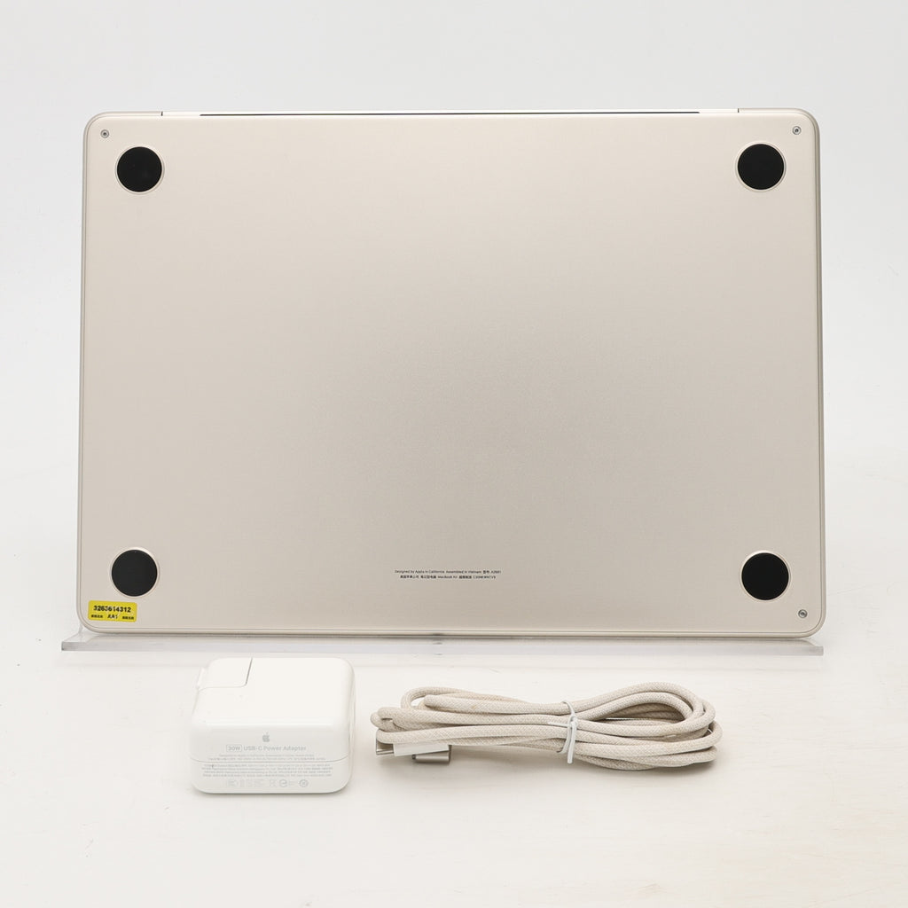 95新 Apple MacBook Air 22年 13寸 M2（8+8核） 16G RAM 256G SSD 星光色