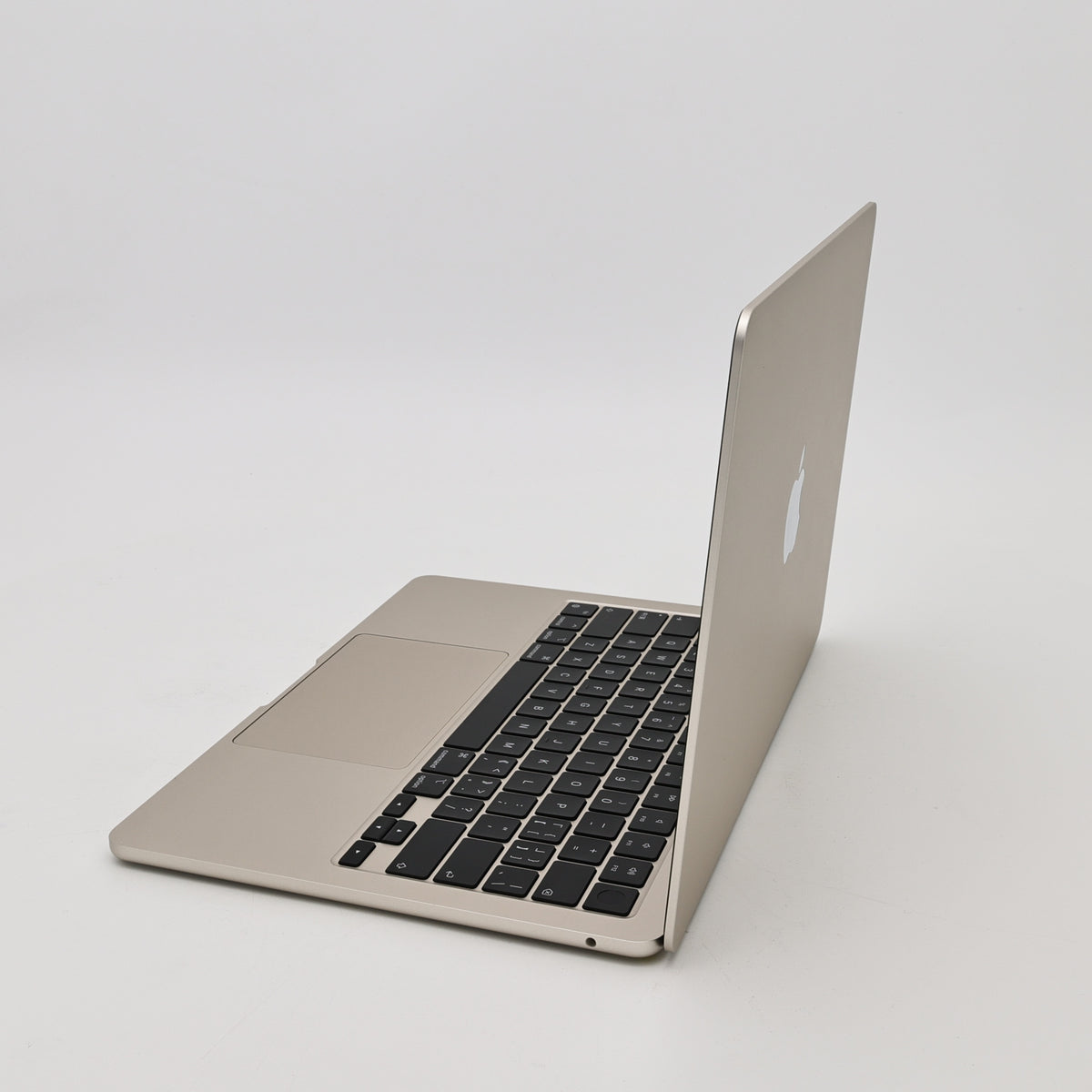 95新 Apple MacBook Air 24年 13寸 M3（8+8核） 8G RAM 256G SSD 星光色