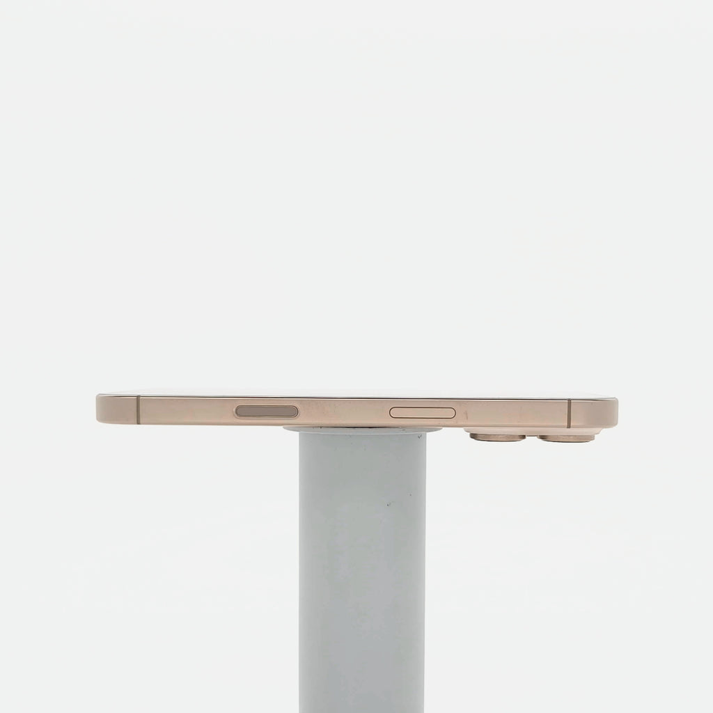 95新 Apple iPhone 16 Pro 128G 沙漠色鈦金屬 中國大陸版