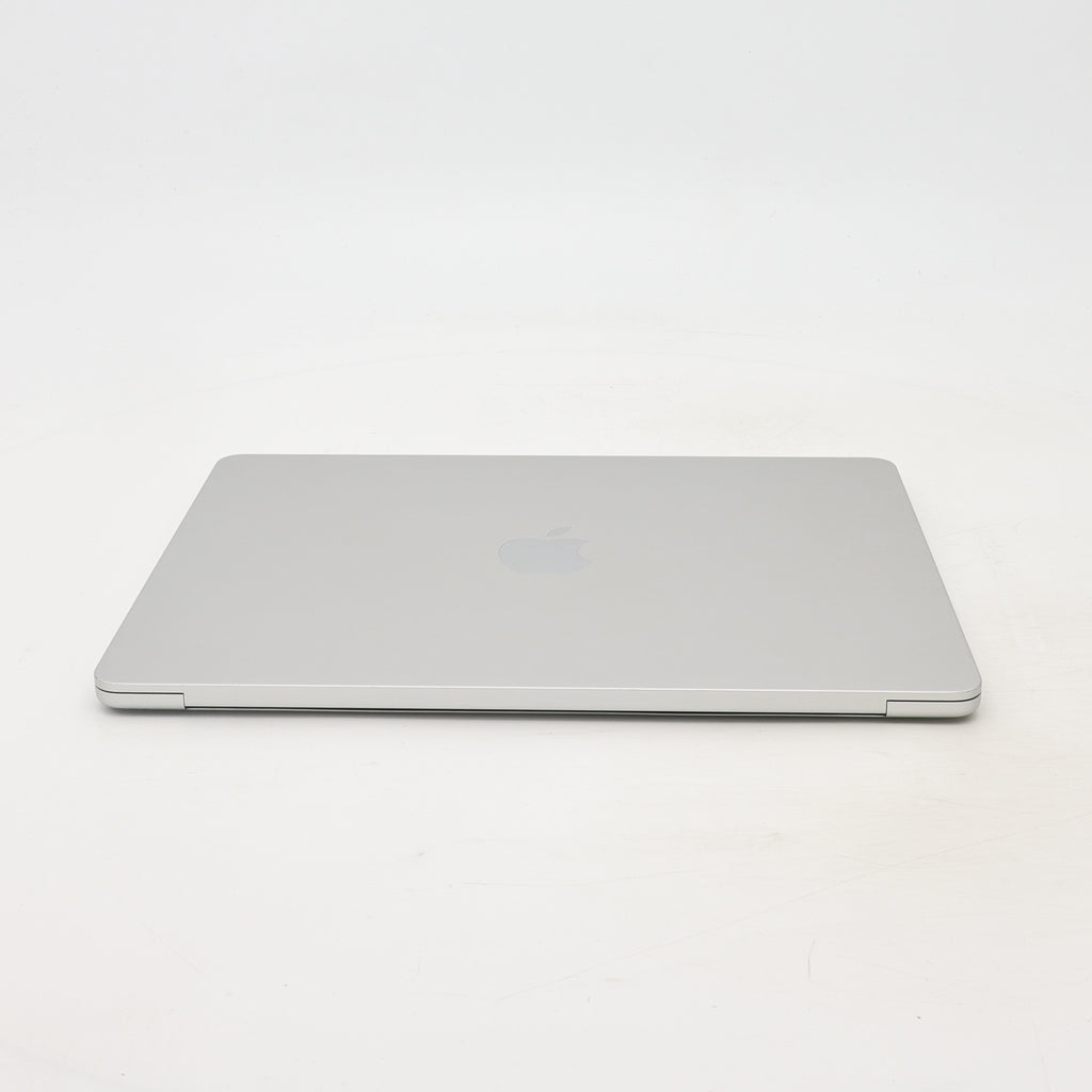 95新 Apple MacBook Air 22年 13寸 M2（8+8核） 8G RAM 512G SSD 銀色