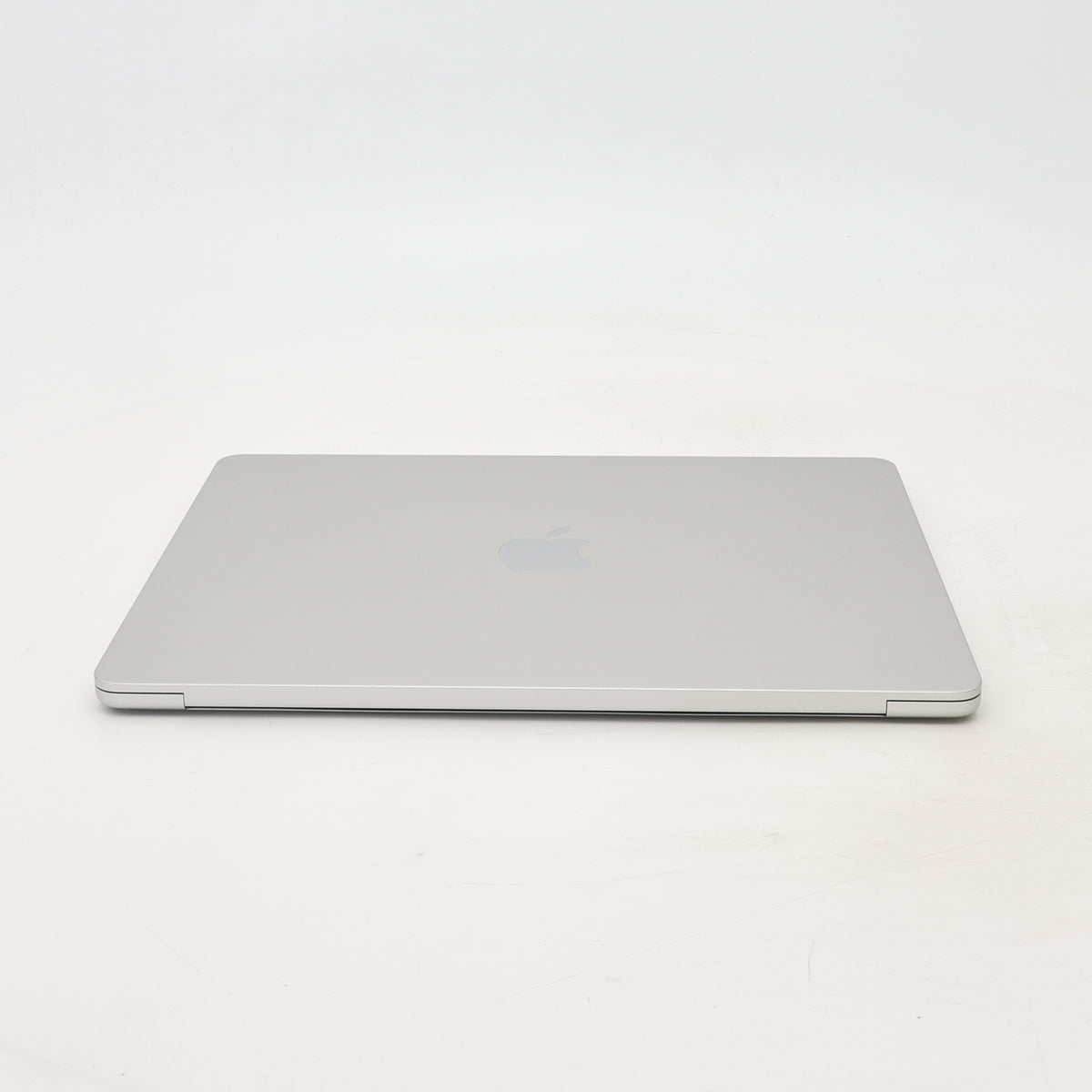 95新 Apple MacBook Air 22年 13寸 M2（8+8核） 8G RAM 512G SSD 銀色
