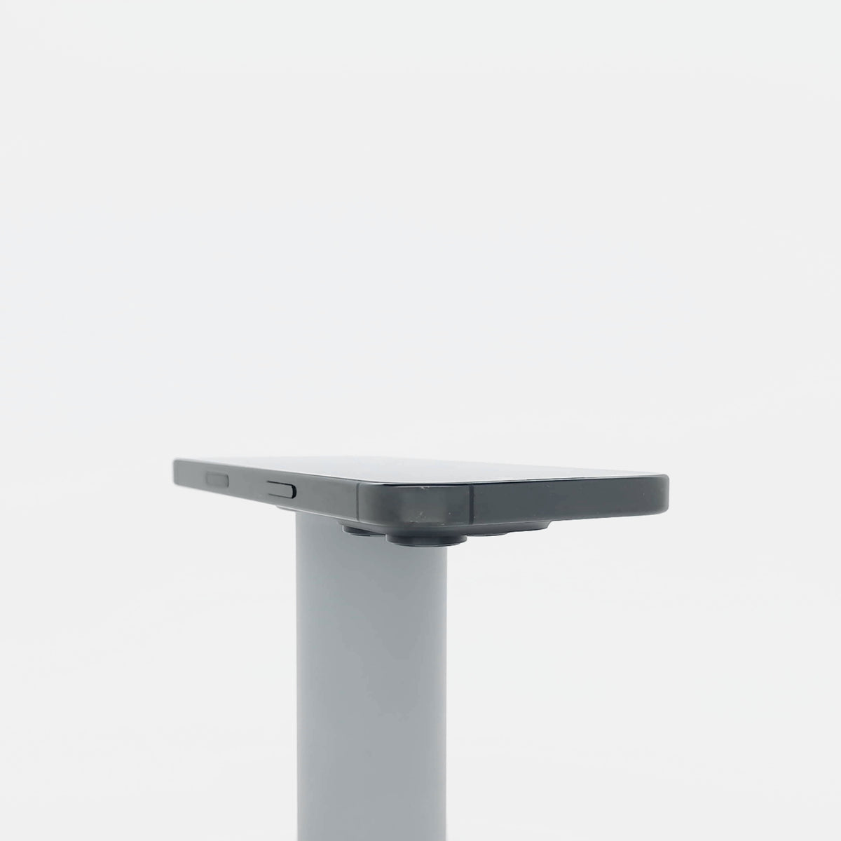 95新 Apple iPhone 16 Pro 128G 黑色鈦金屬 中國大陸版