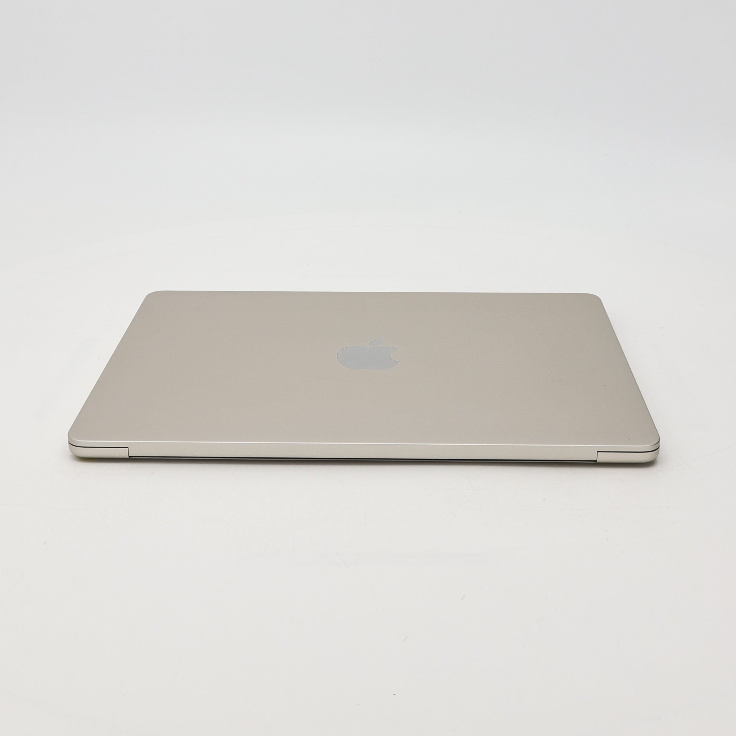 99新 Apple MacBook Air 22年 13寸 M2（8+8核） 16G RAM 256G SSD 星光色