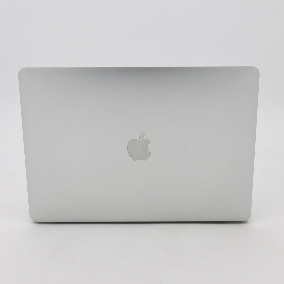 99新 Apple MacBook Pro 22年 13寸 M2（8+10核） 8G RAM 512G SSD 銀色